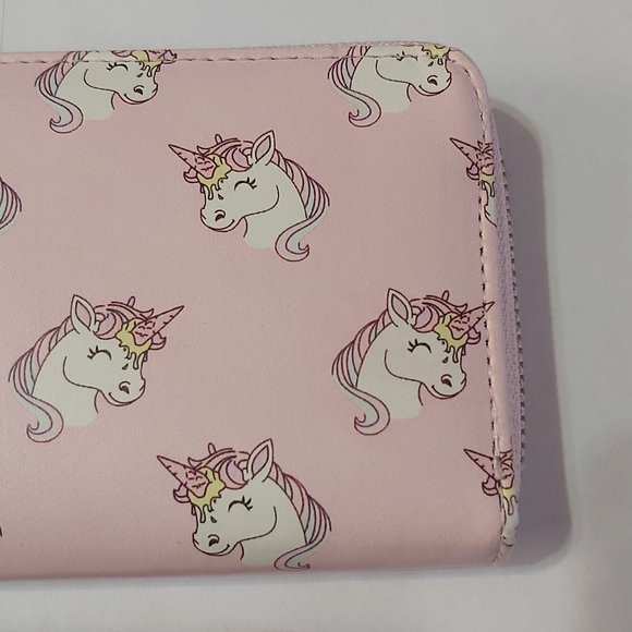 Ardene Pink Unicorn Wristlet Wallet - Picture 4 of 16